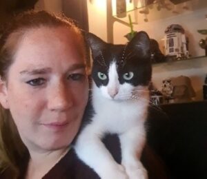 MM Miauw - Mina op mijn schouder